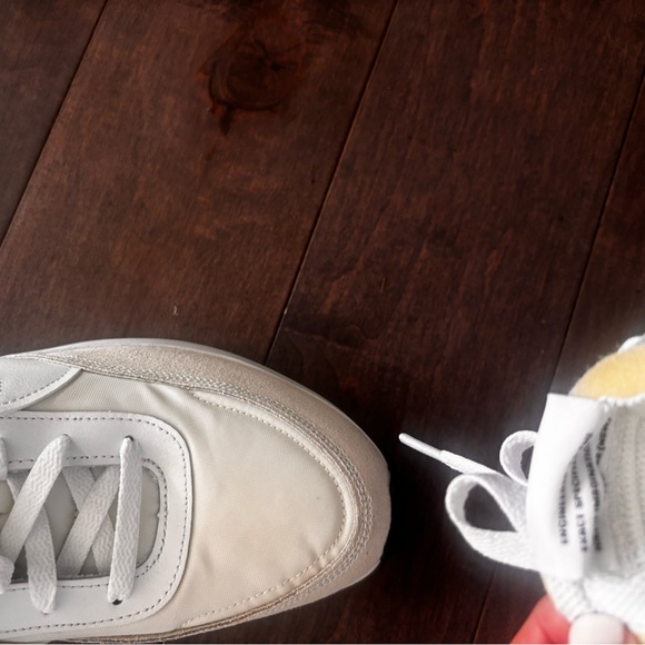 Nike Women's Sneakers - White and Tan - Picture 9 of 9